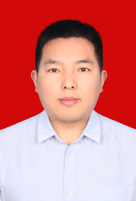 党委副书记兼副经理（员工工作）：翟雨翔